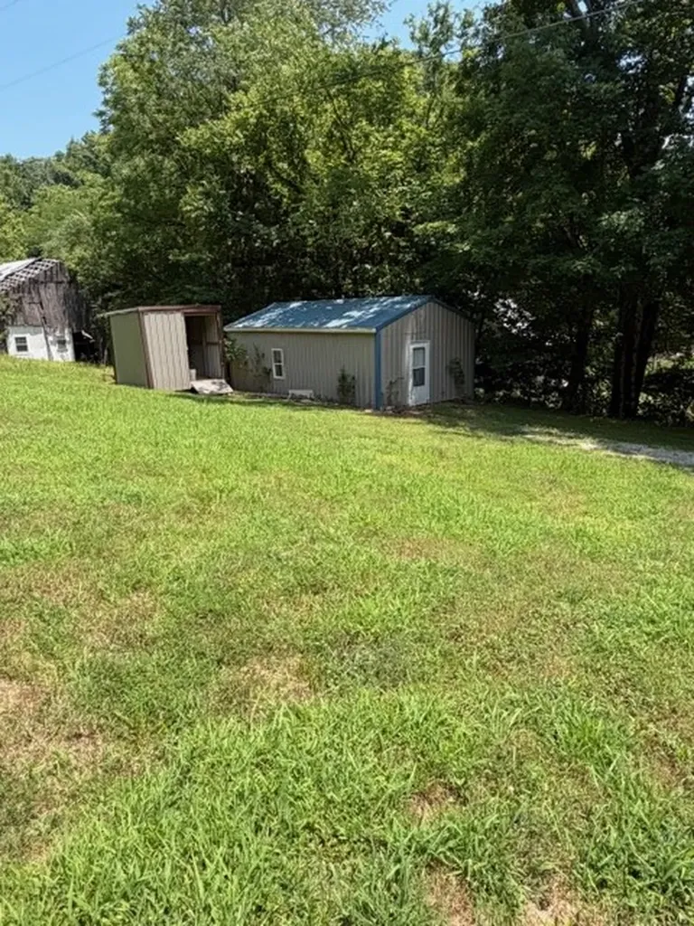 599 New Hope Road Celina TN 38551