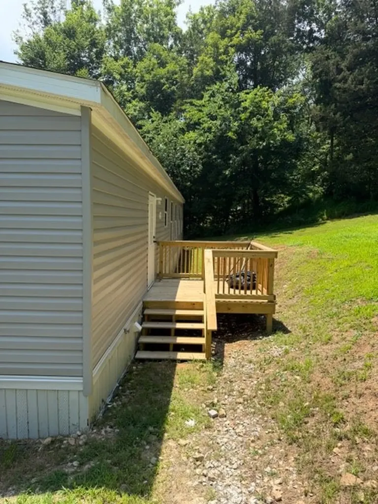 599 New Hope Road Celina TN 38551
