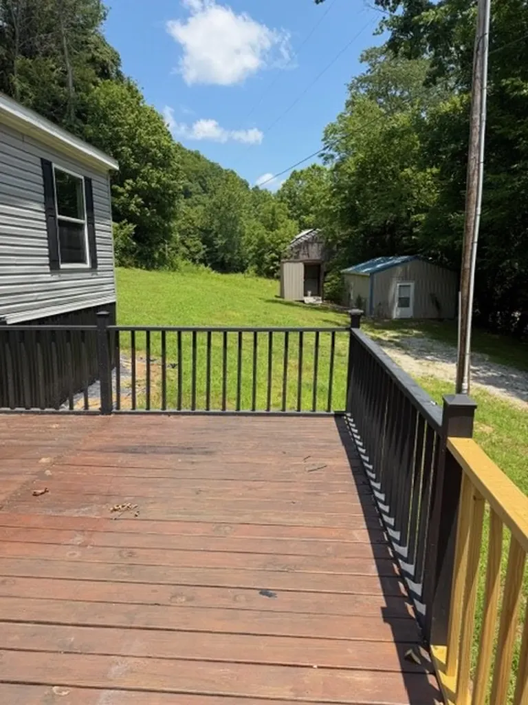 599 New Hope Road Celina TN 38551