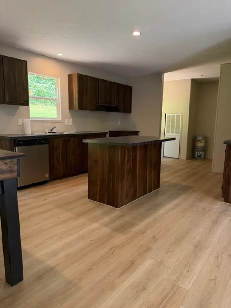 599 New Hope Road Celina TN 38551