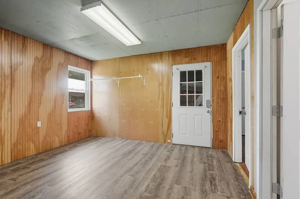 8607 Crossville Highway Sparta TN 38583