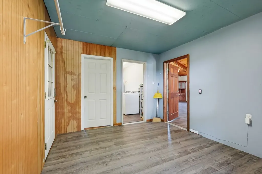 8607 Crossville Highway Sparta TN 38583