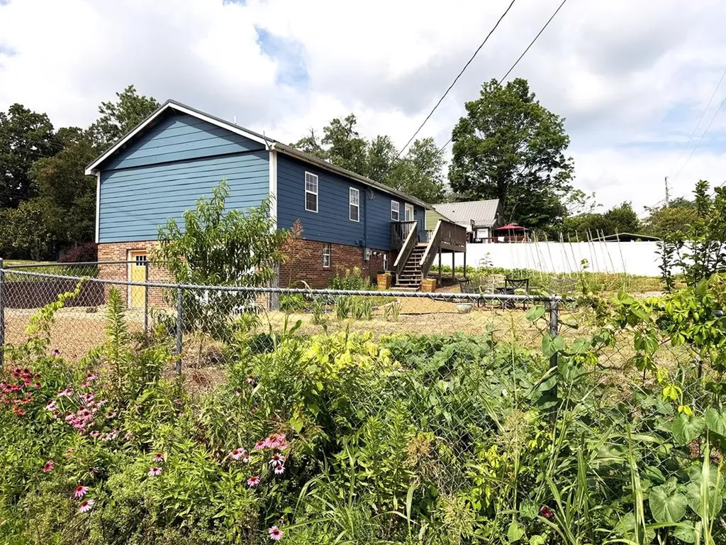 298 E Jere Whitson Road Cookeville TN 38501