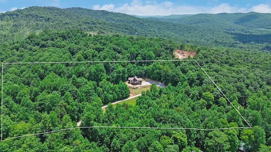 517 Big Sky Road Jamestown TN 38556