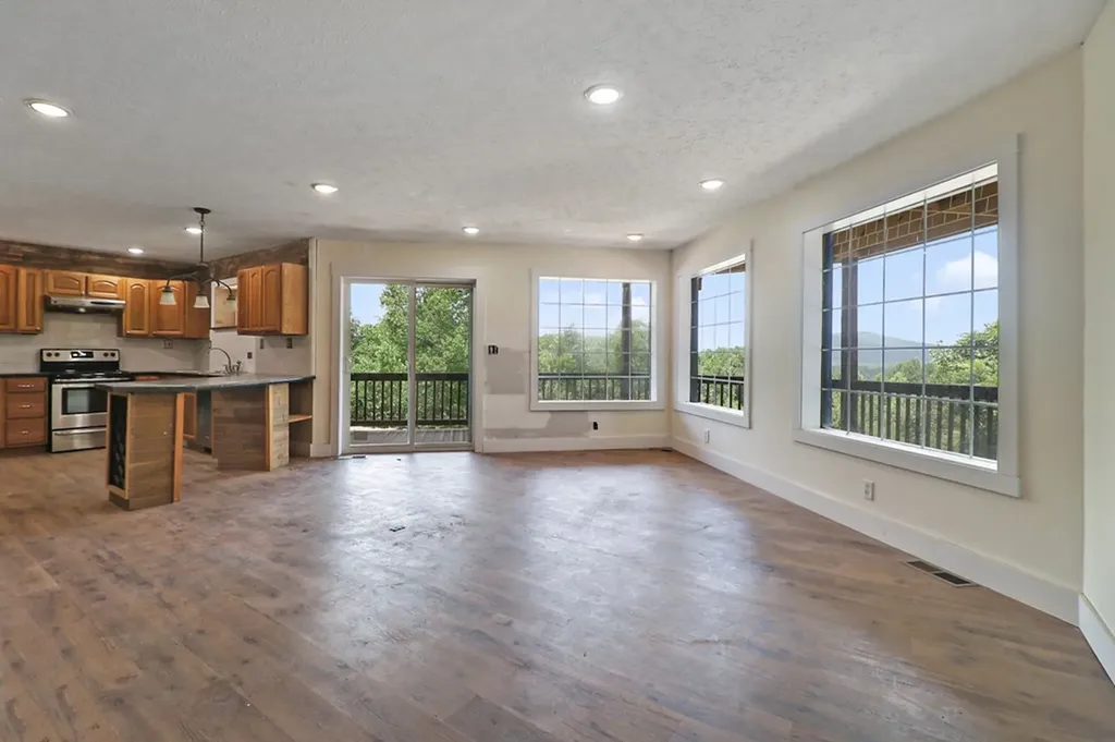 517 Big Sky Road Jamestown TN 38556