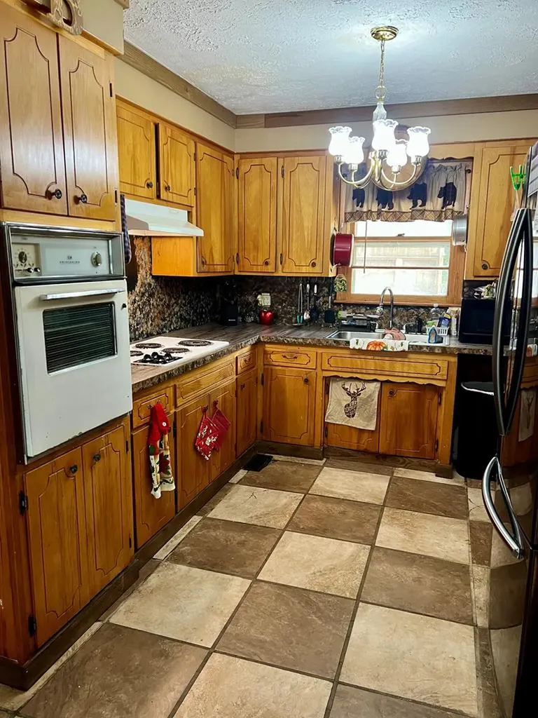 190 Epperson Avenue Cookeville TN 38506