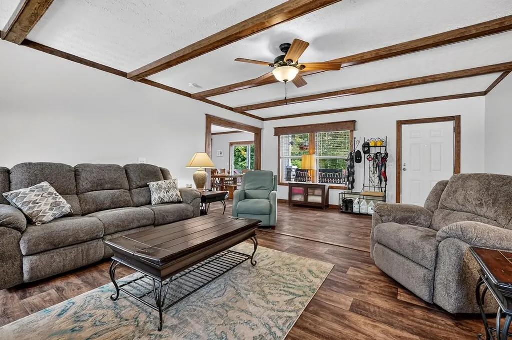 295 Narrow Way Crossville TN 38572