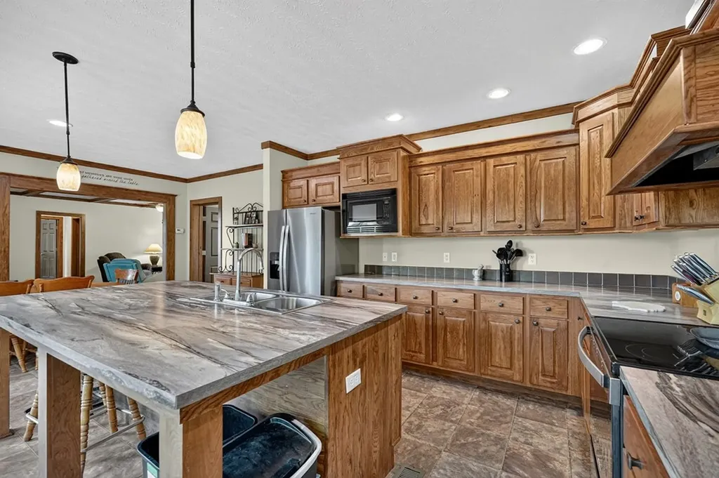 295 Narrow Way Crossville TN 38572