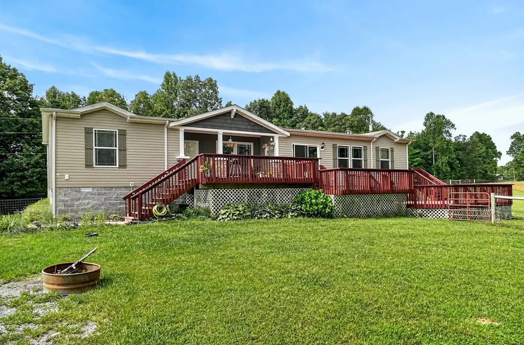 295 Narrow Way Crossville TN 38572
