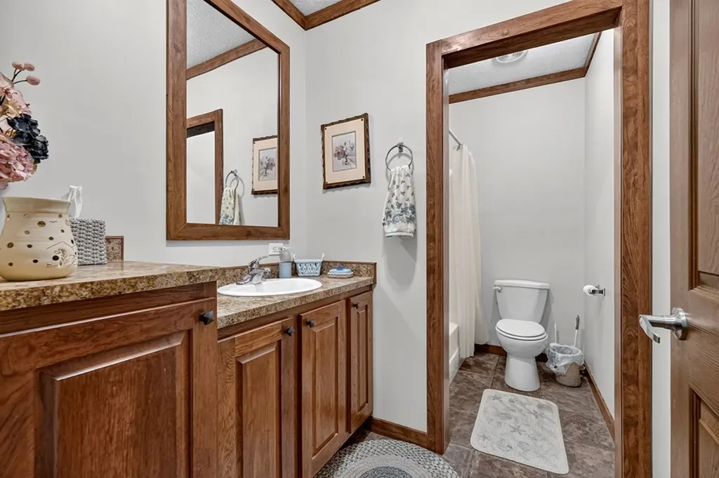 295 Narrow Way Crossville TN 38572