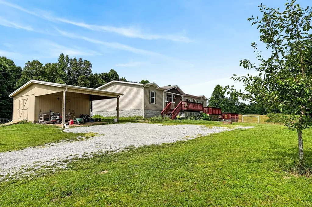 295 Narrow Way Crossville TN 38572