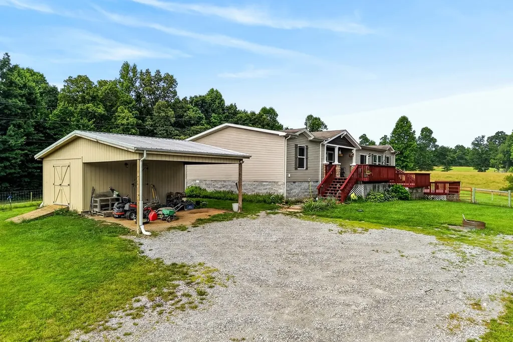 295 Narrow Way Crossville TN 38572
