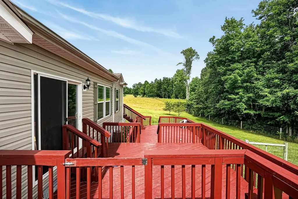 295 Narrow Way Crossville TN 38572