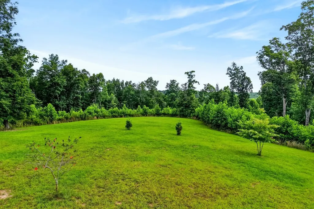 295 Narrow Way Crossville TN 38572