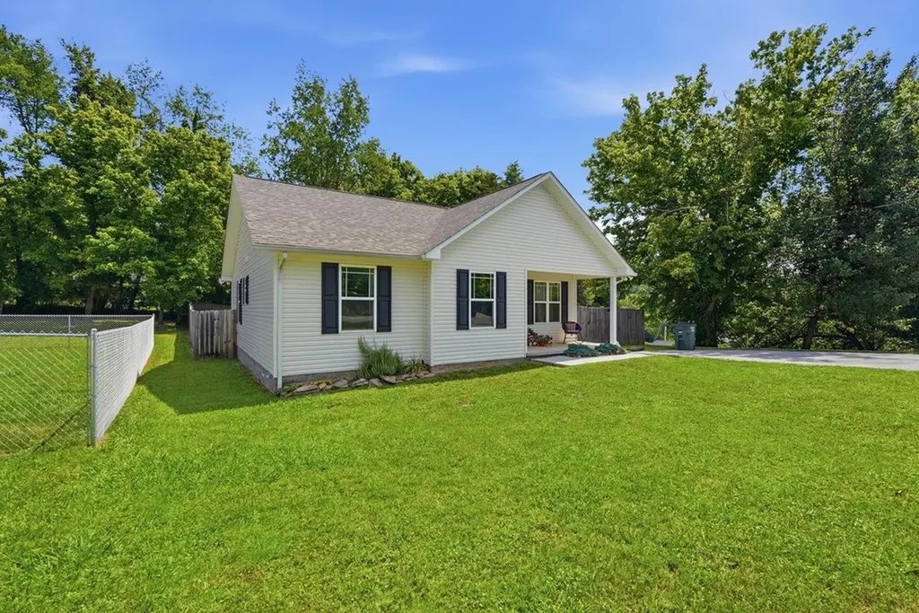 140 Carson Street Sparta TN 38583