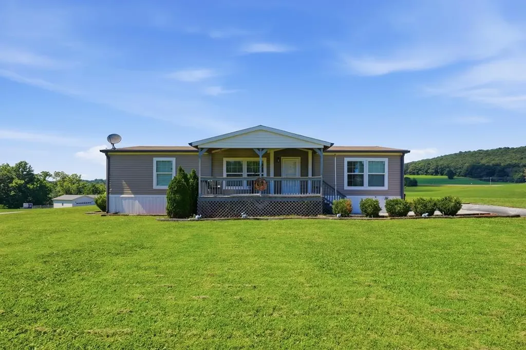 139 Falls View Road Sparta TN 353