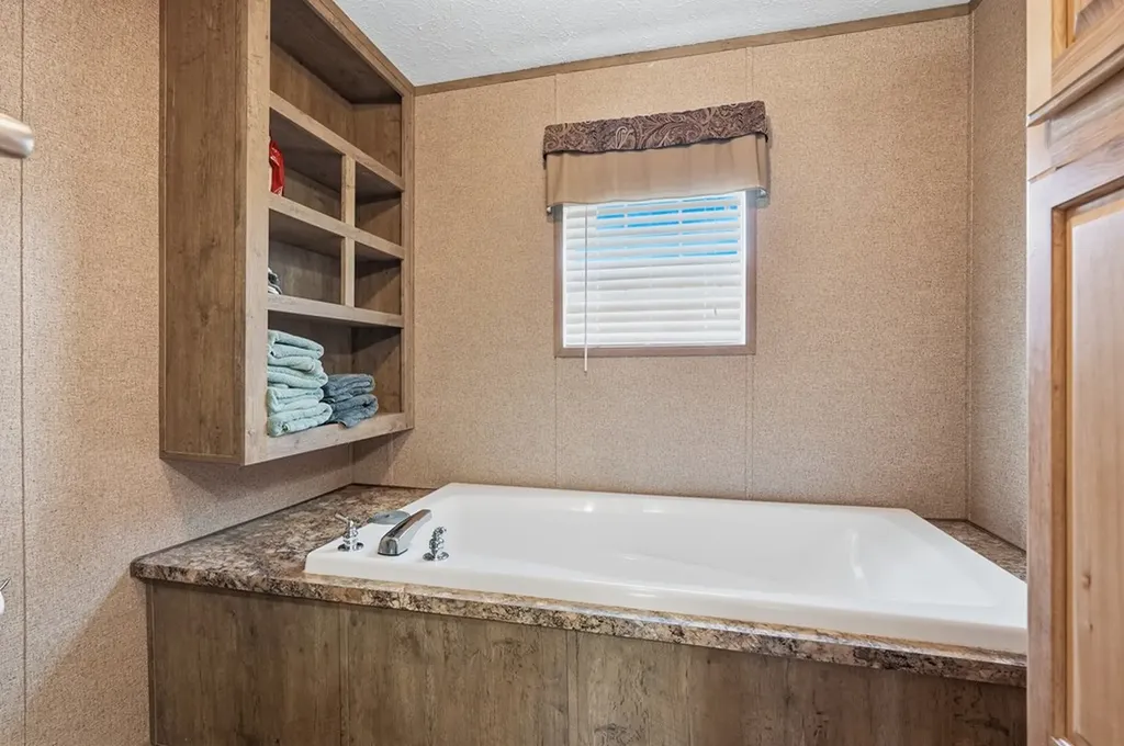 139 Falls View Road Sparta TN 353