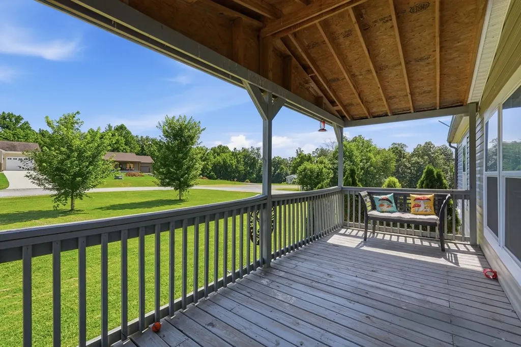 139 Falls View Road Sparta TN 353