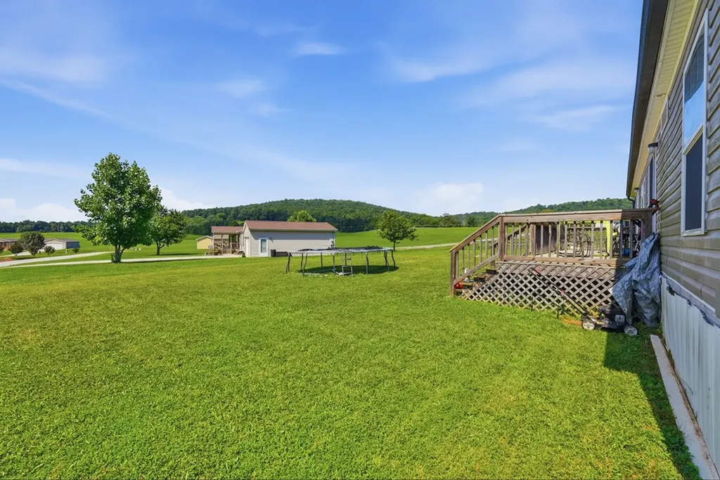 139 Falls View Road Sparta TN 353