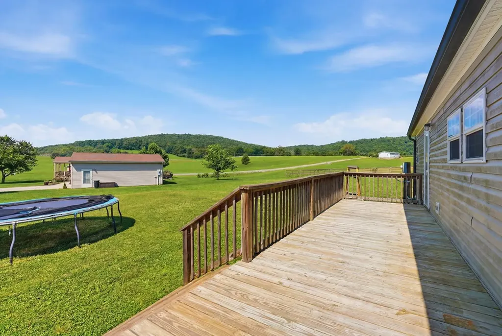 139 Falls View Road Sparta TN 353