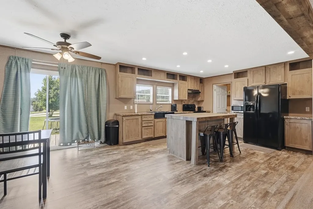 139 Falls View Road Sparta TN 353