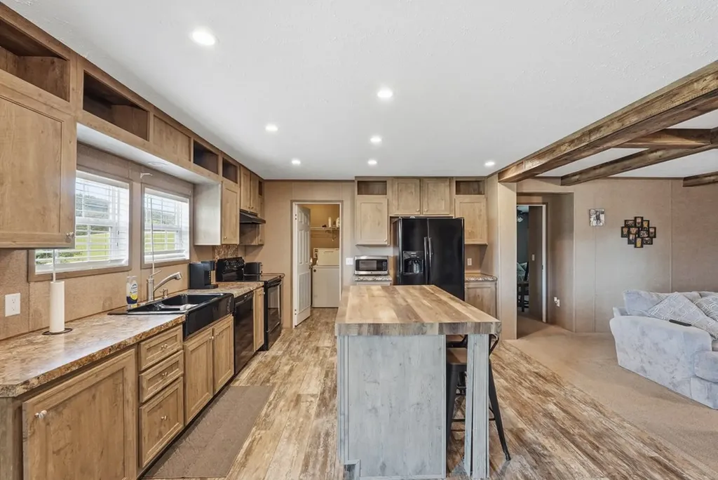 139 Falls View Road Sparta TN 353