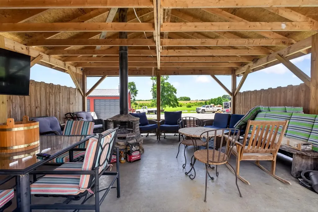 14706 Old Kentucky Road Sparta TN 38583