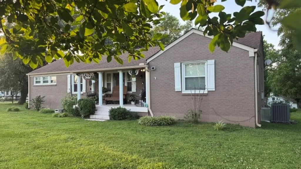 4235 Central Pike Hermitage TN 37076