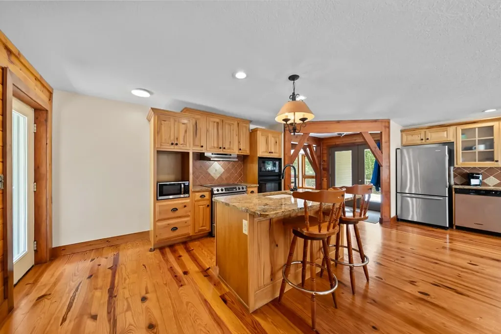 303 303 Cumberland Cove Road Monterey TN 38574