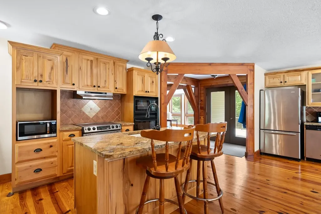 303 303 Cumberland Cove Road Monterey TN 38574