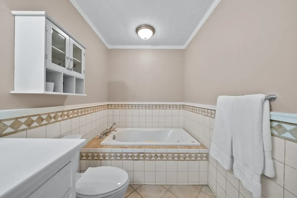 303 303 Cumberland Cove Road Monterey TN 38574