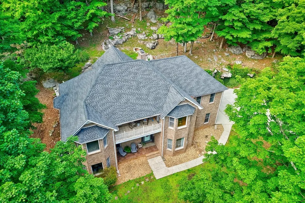 1650 N Plantation Drive Cookeville TN 38506