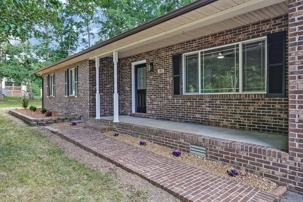 181 Bradrock Crossville TN 38571