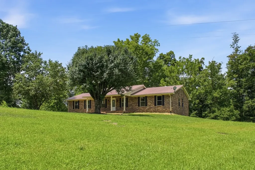 3500 Shepardsville Highway Bloomington Springs TN 38545