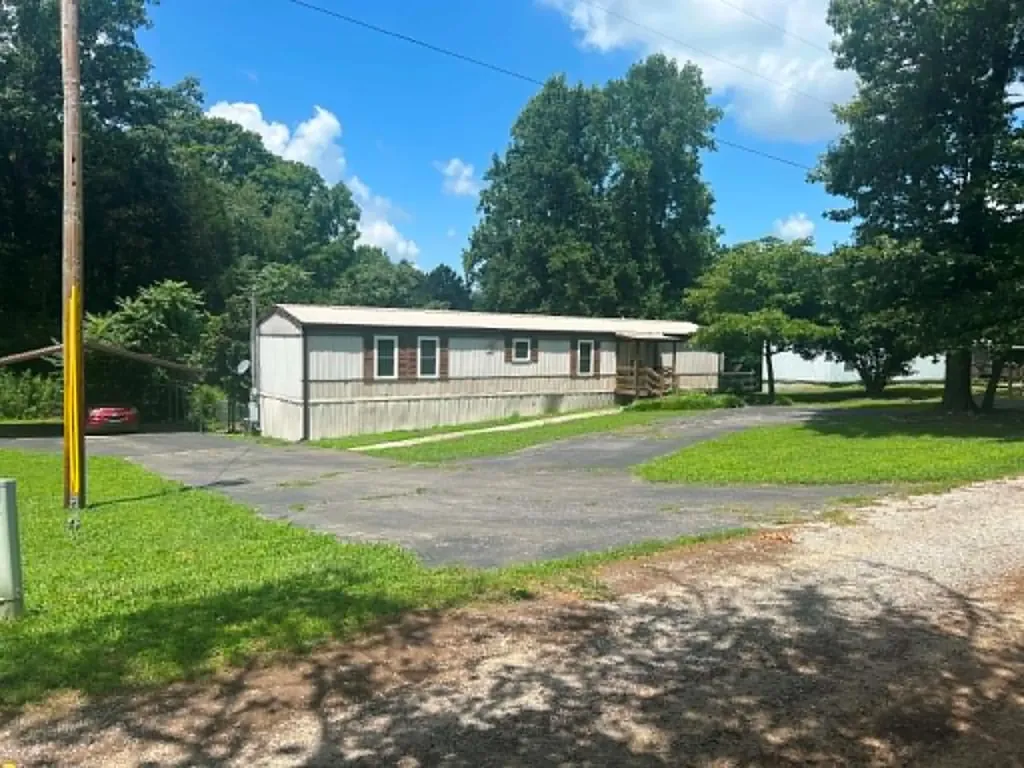 360 Jenkins Road Sparta TN 38583