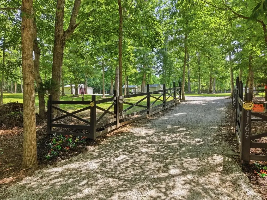 1169 Terry Lane Jamestown TN 38556