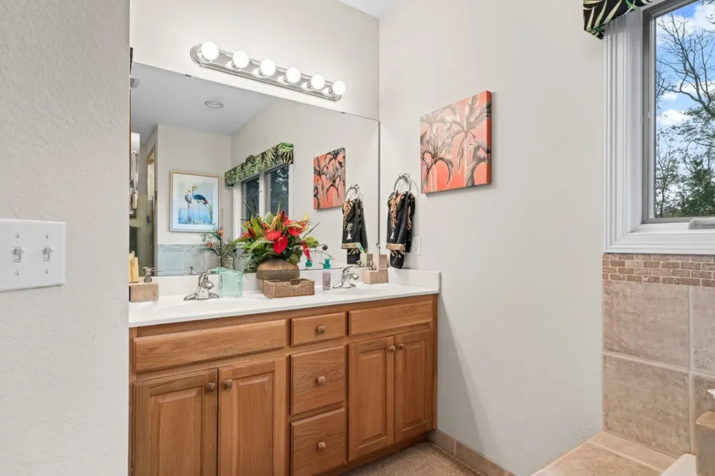 511 Mallard Pointe Drive Byrdstown TN 38549