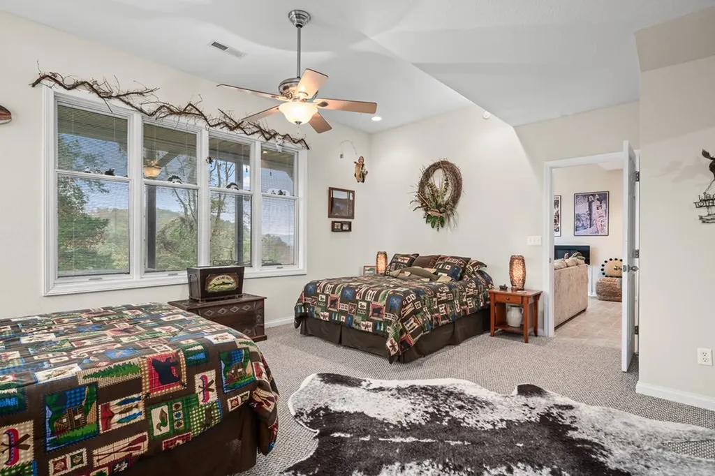 511 Mallard Pointe Drive Byrdstown TN 38549