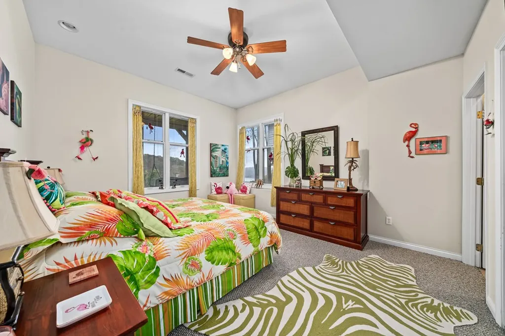 511 Mallard Pointe Drive Byrdstown TN 38549