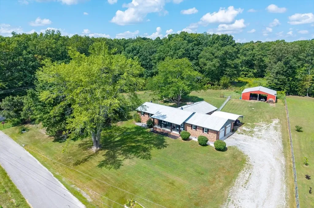 111 Guffey Lane Jamestown TN 38556