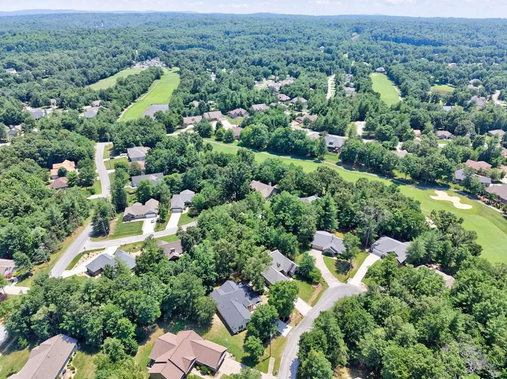 35 Leaf Circle Crossville TN 38558