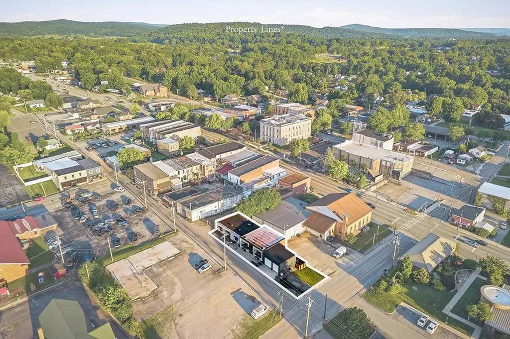 25 W Rhea Street Sparta TN 38583