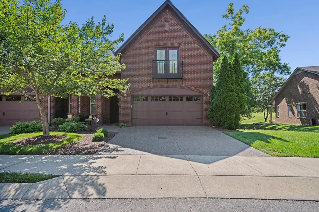 131 Village Circle Lebanon TN 37087