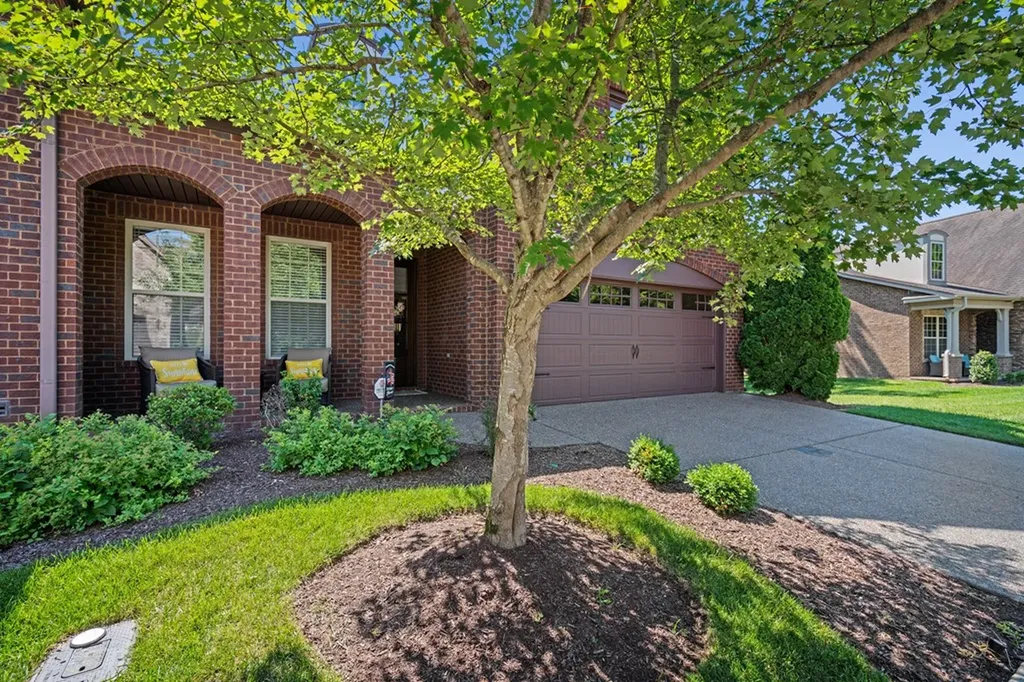 131 Village Circle Lebanon TN 37087
