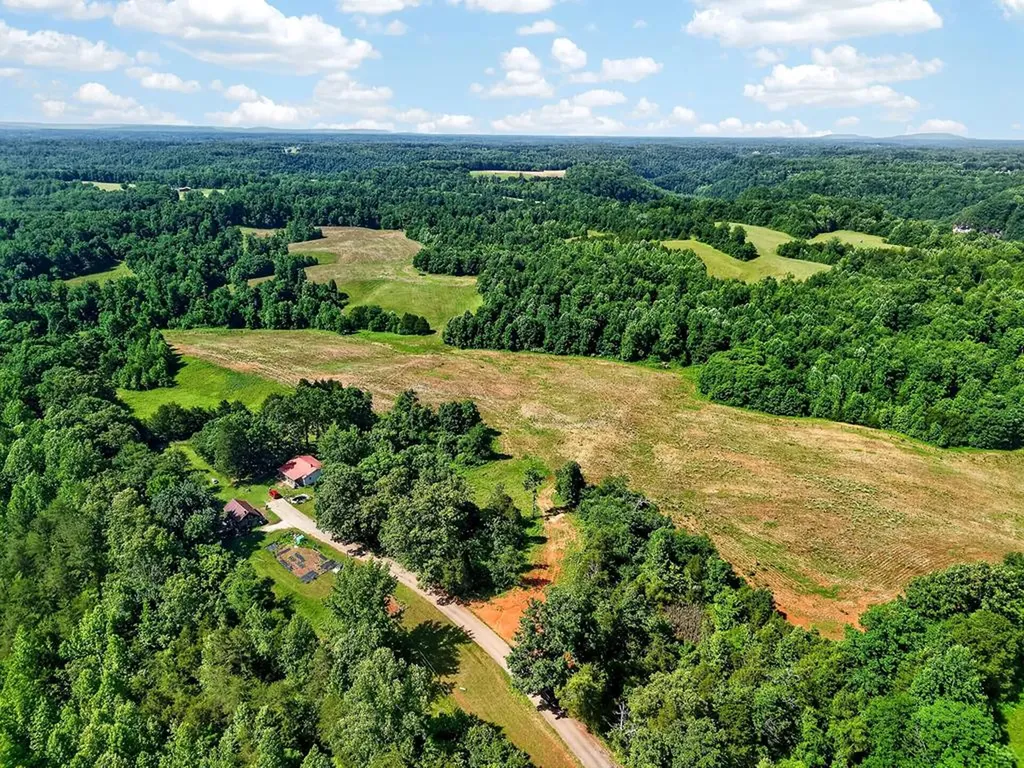 193 Ac Massa Road Baxter TN 38544
