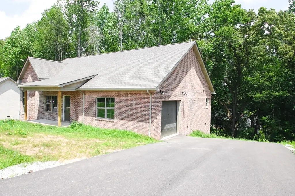 401 Crossvine Sparta TN 38583