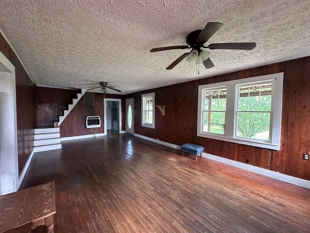 1671 Taylor Place Road Jamestown TN 38556