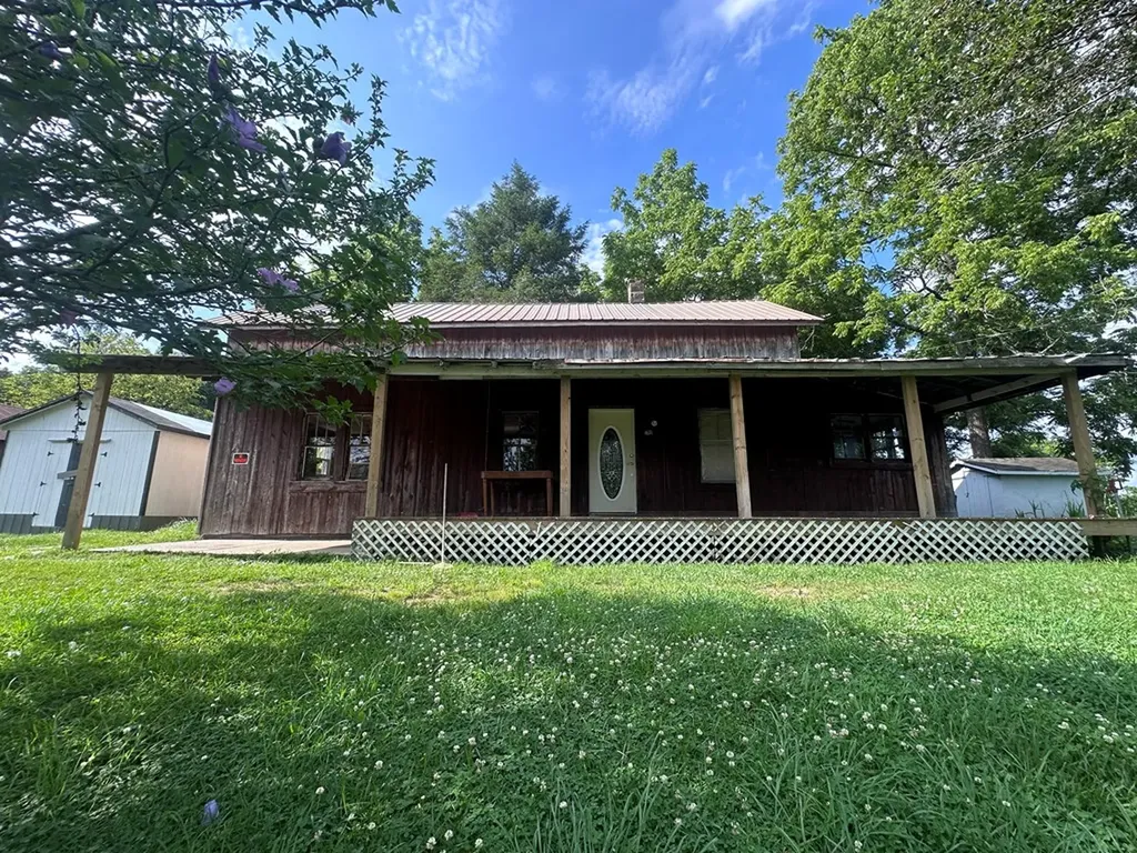 1671 Taylor Place Road Jamestown TN 38556