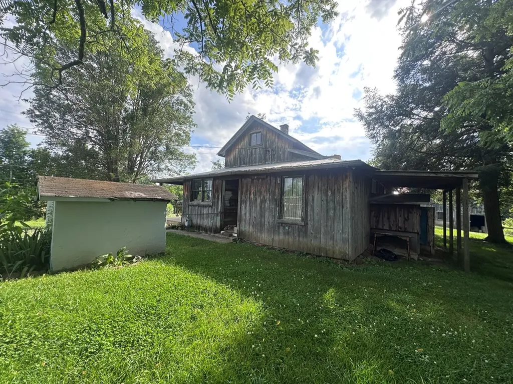 1671 Taylor Place Road Jamestown TN 38556