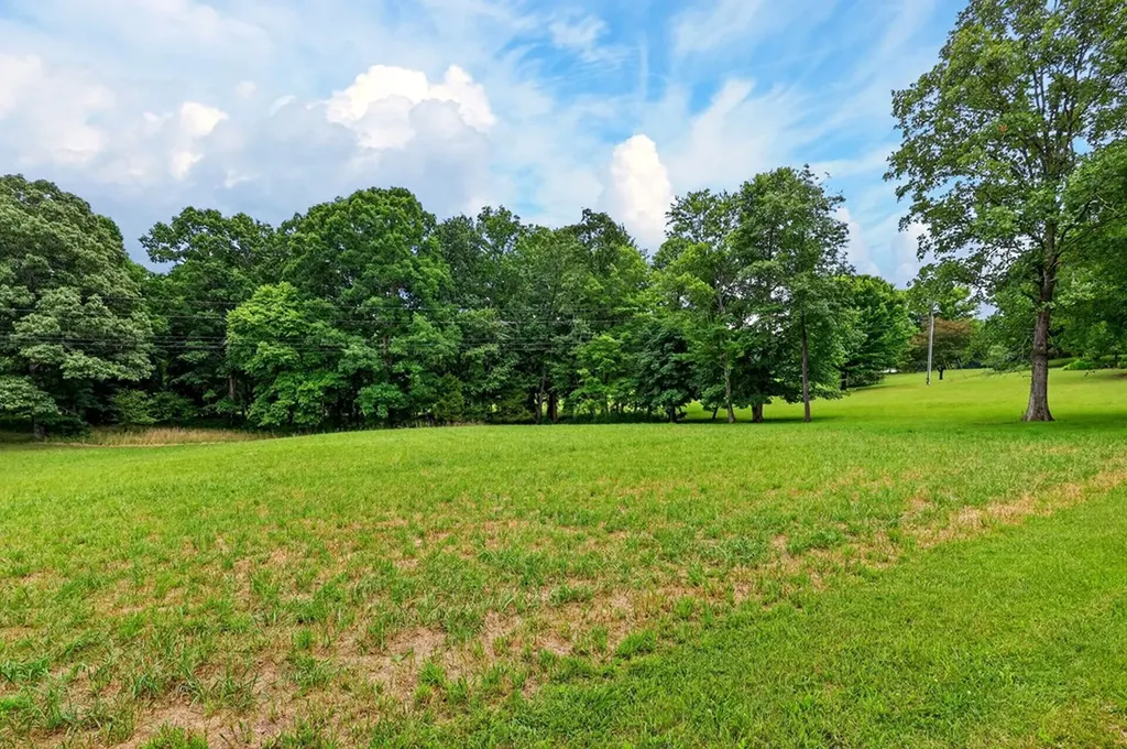 123 Fields Garrett Road Crossville TN 38572